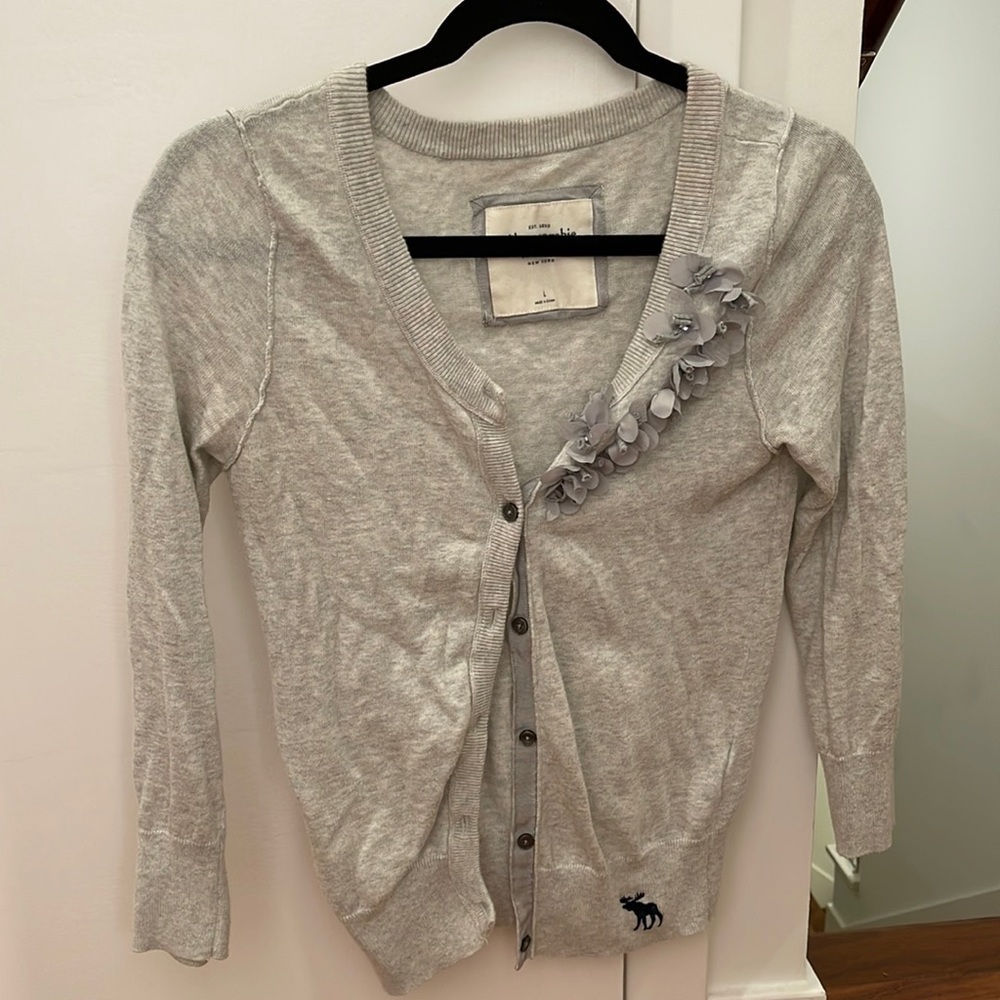 Abercrombie cardigan with floral details